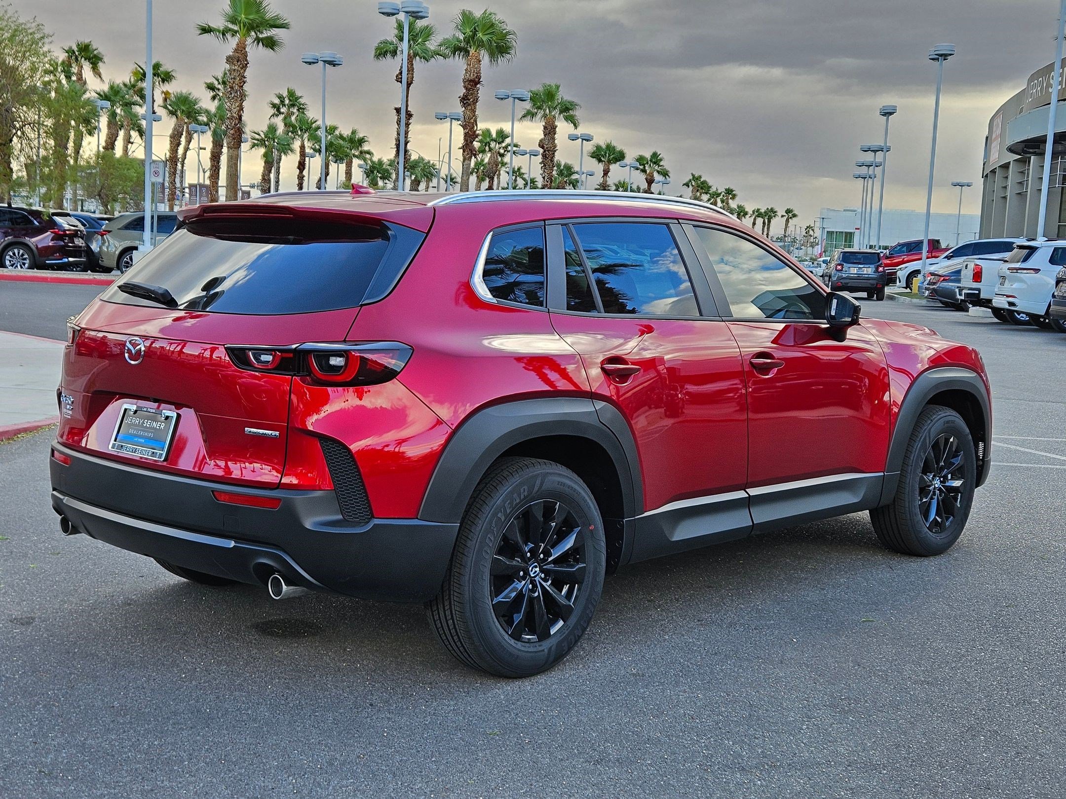 2025 Mazda CX-50 2.5 S Premium photo 5