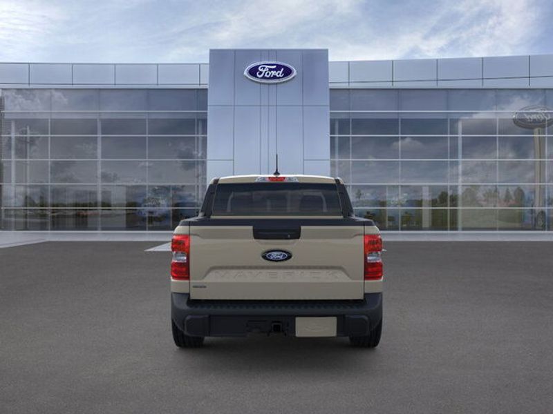 2025 Ford Maverick XLT photo 4