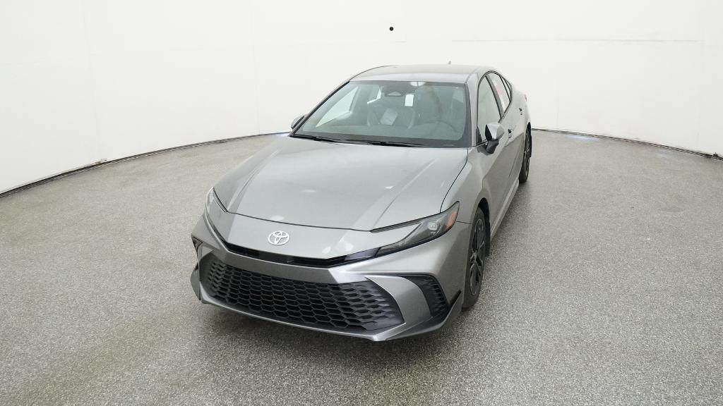 2025 Toyota Camry SE photo 3