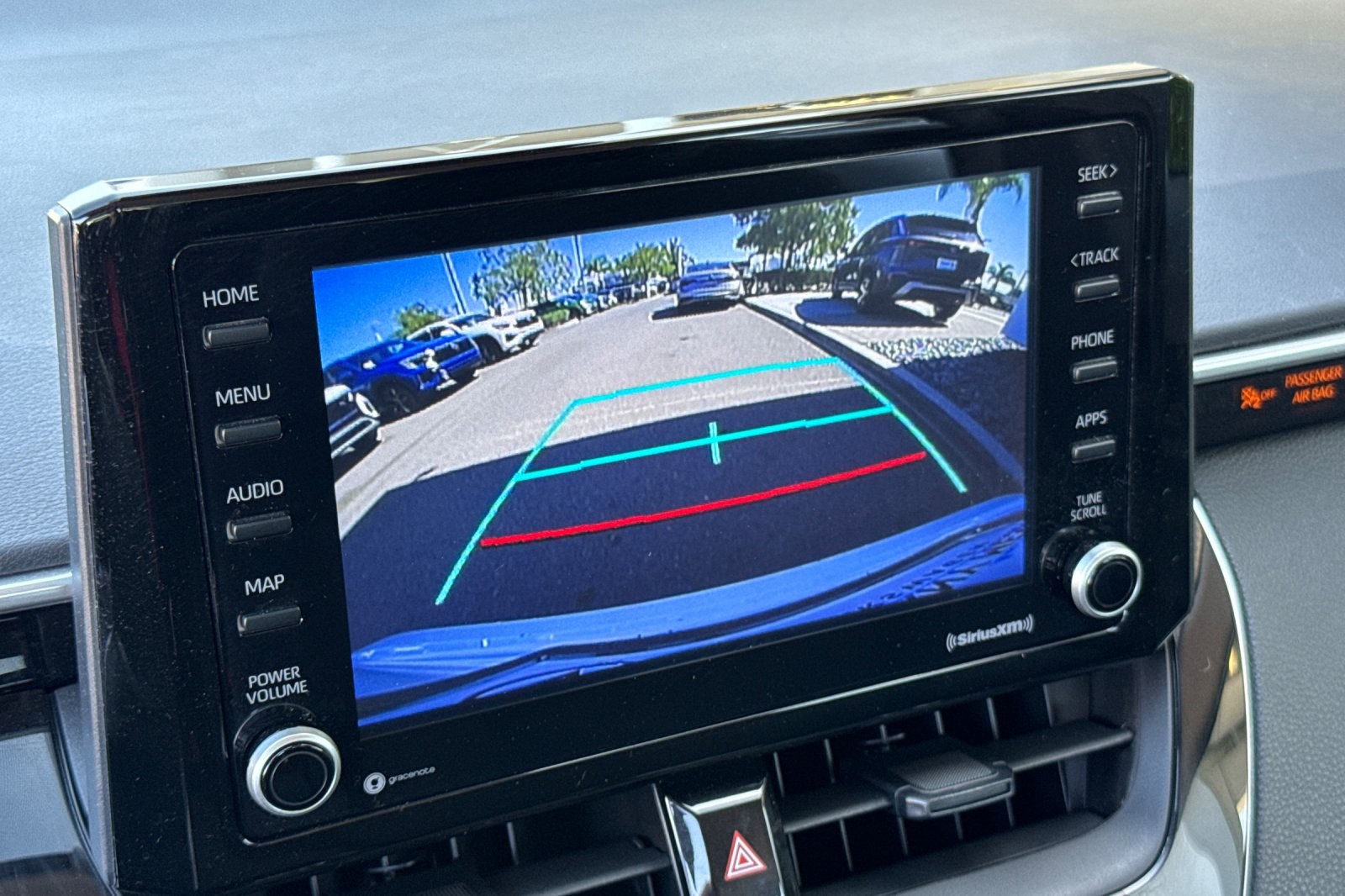2022 Toyota Corolla LE photo 17