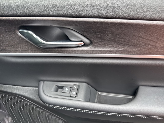 2025 Jeep Grand Cherokee Limited photo 21