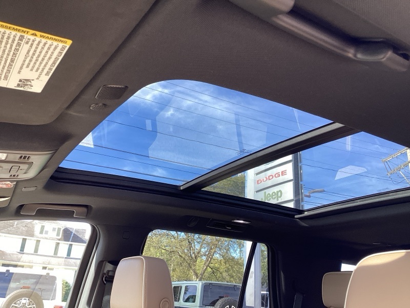 2023 Chevrolet Tahoe Premier photo 18
