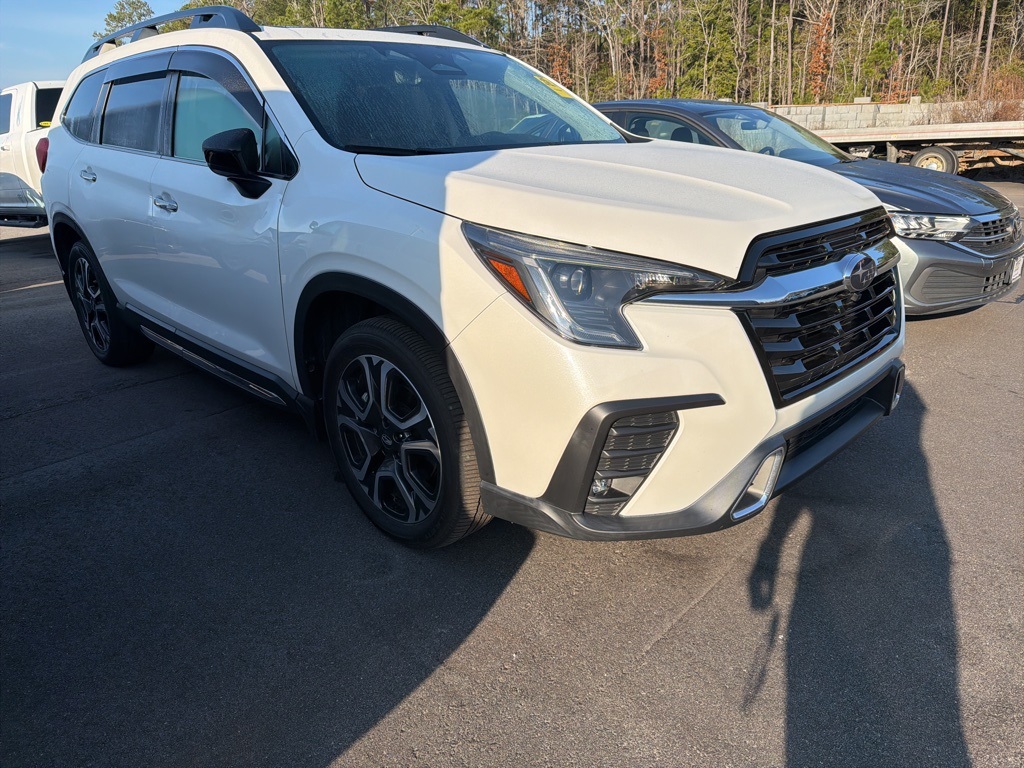 2024 Subaru Ascent Touring's photo
