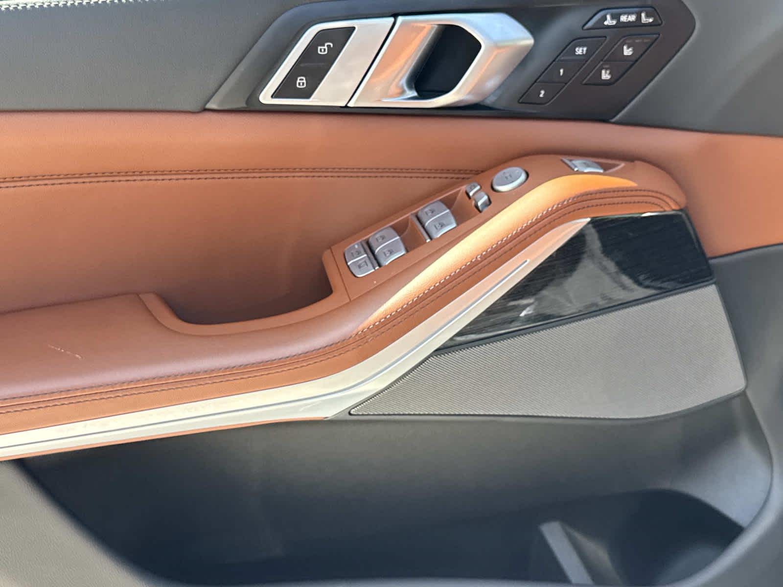 2025 Bmw X7 M60i photo 27
