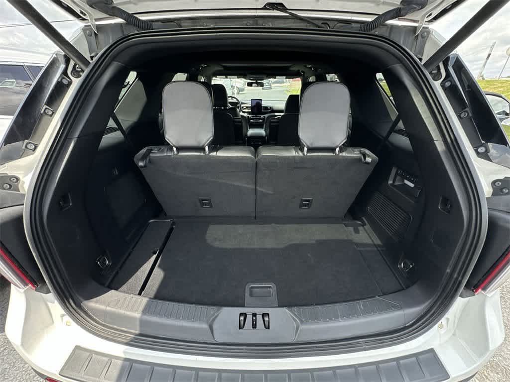 2022 Ford Explorer ST photo 24