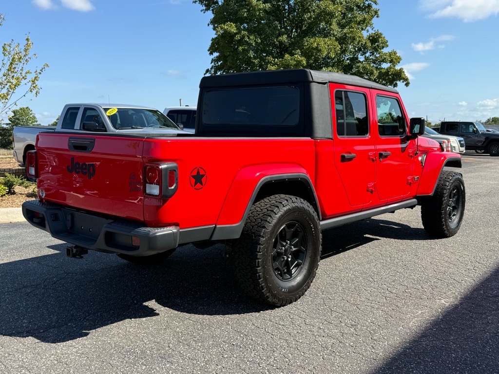 2021 Jeep Gladiator Willys Sport photo 2