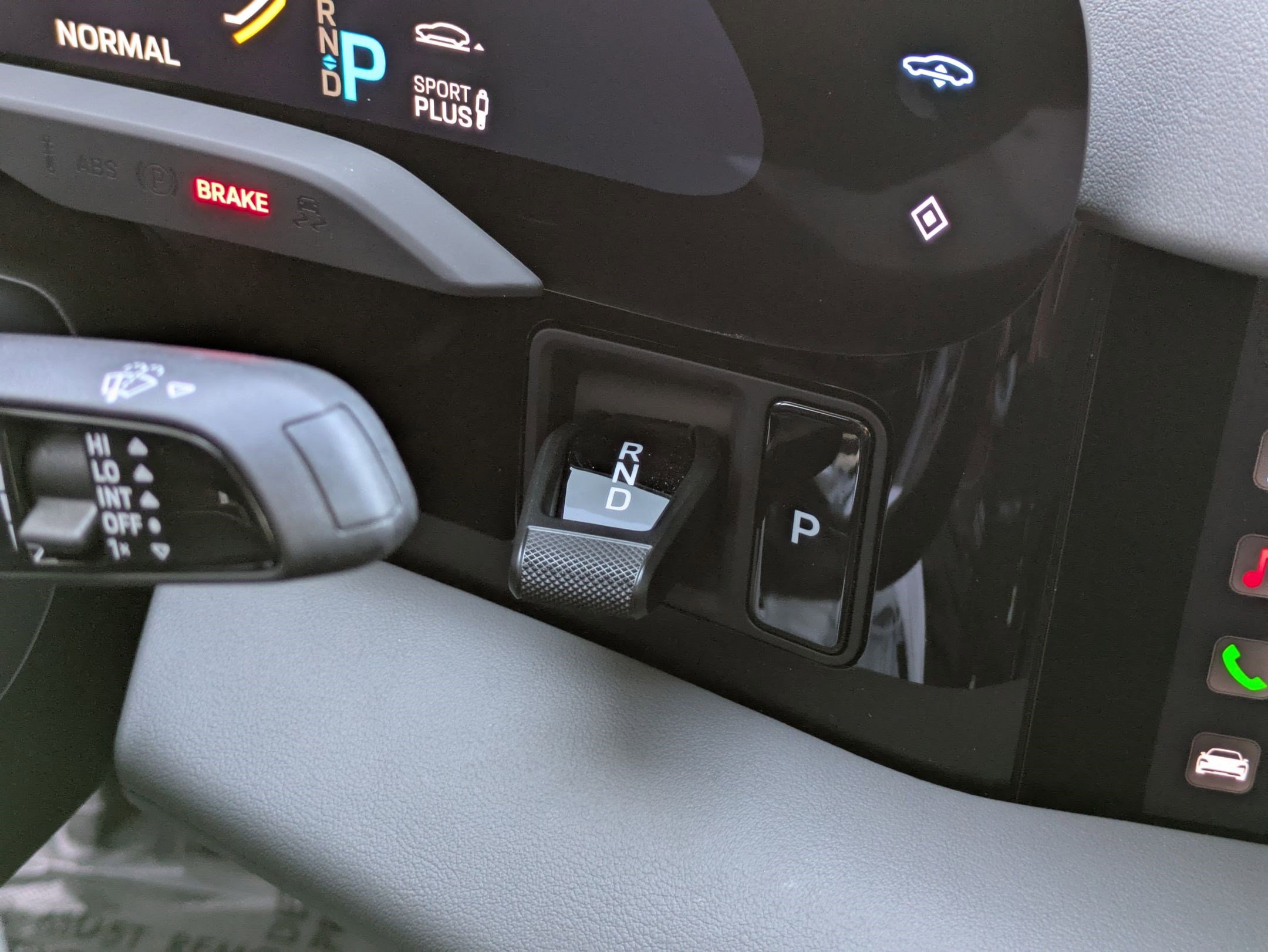 2022 Porsche Taycan 4S photo 18
