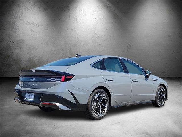 2025 Hyundai Sonata SEL Convenience photo 2
