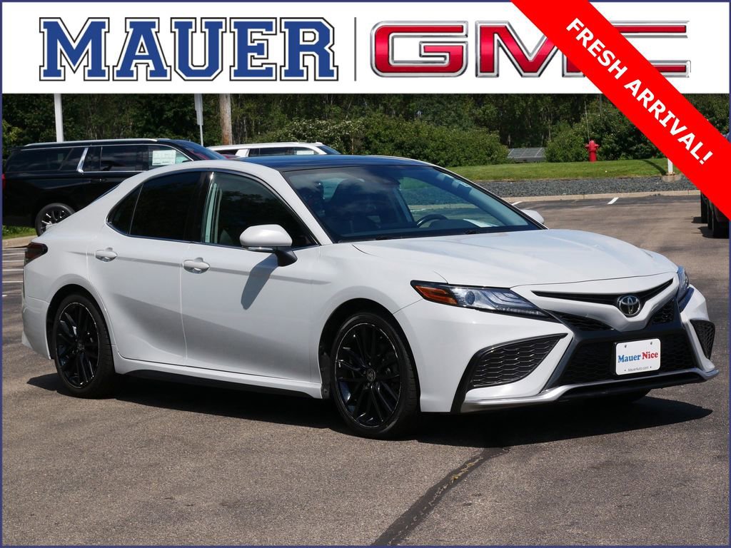 2022 Toyota Camry XSE's photo