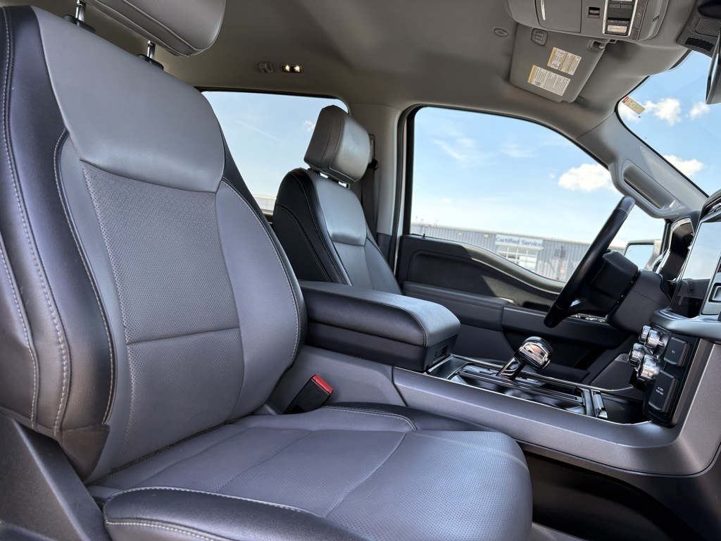 2023 Ford F-150 Lariat photo 24