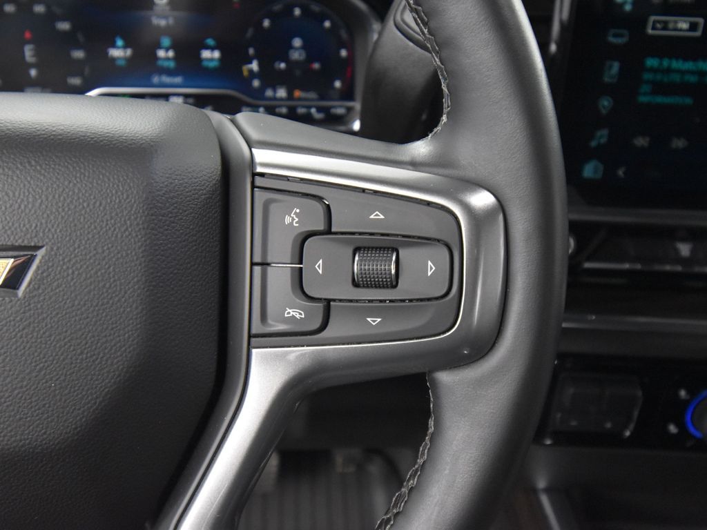 2025 Chevrolet Silverado 2500HD LT photo 22