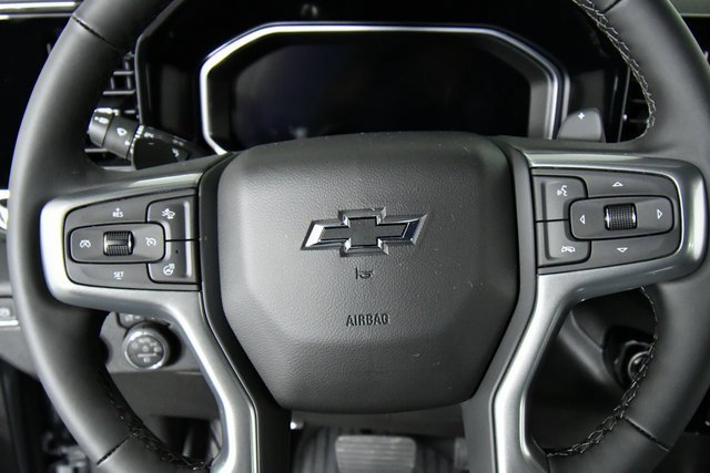 2026 Chevrolet Silverado 1500 RST photo 2