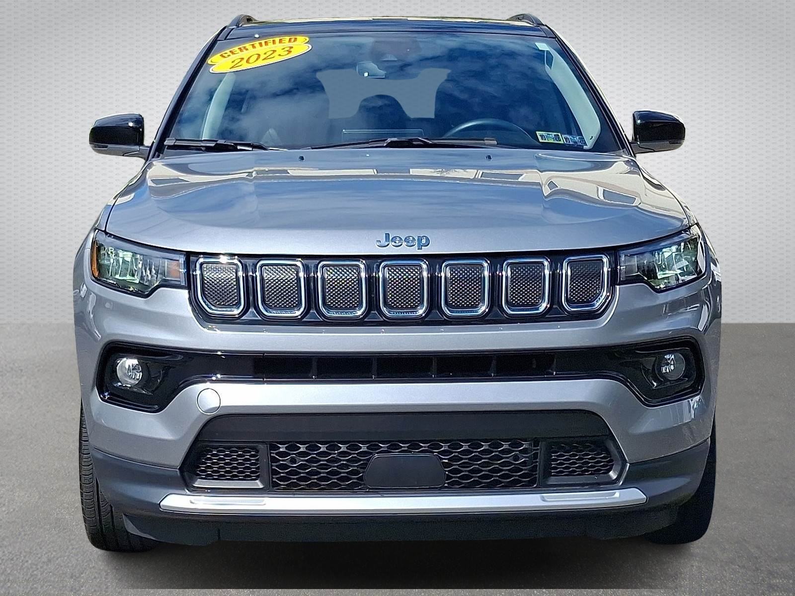2022 Jeep Compass Limited photo 2