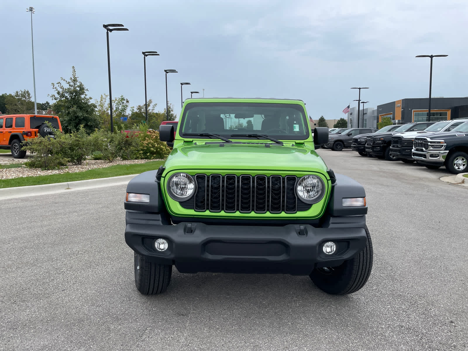 2025 Jeep Wrangler Sport photo 3