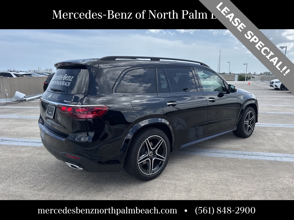 2025 Mercedes Benz GLS 450 4MATIC photo 3