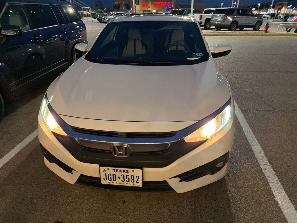 2017 Honda Civic EX-T photo 3