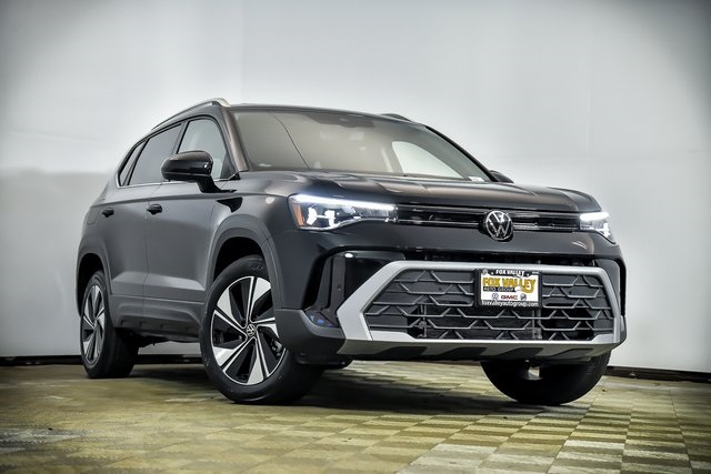 2025 Volkswagen Taos SE photo 2
