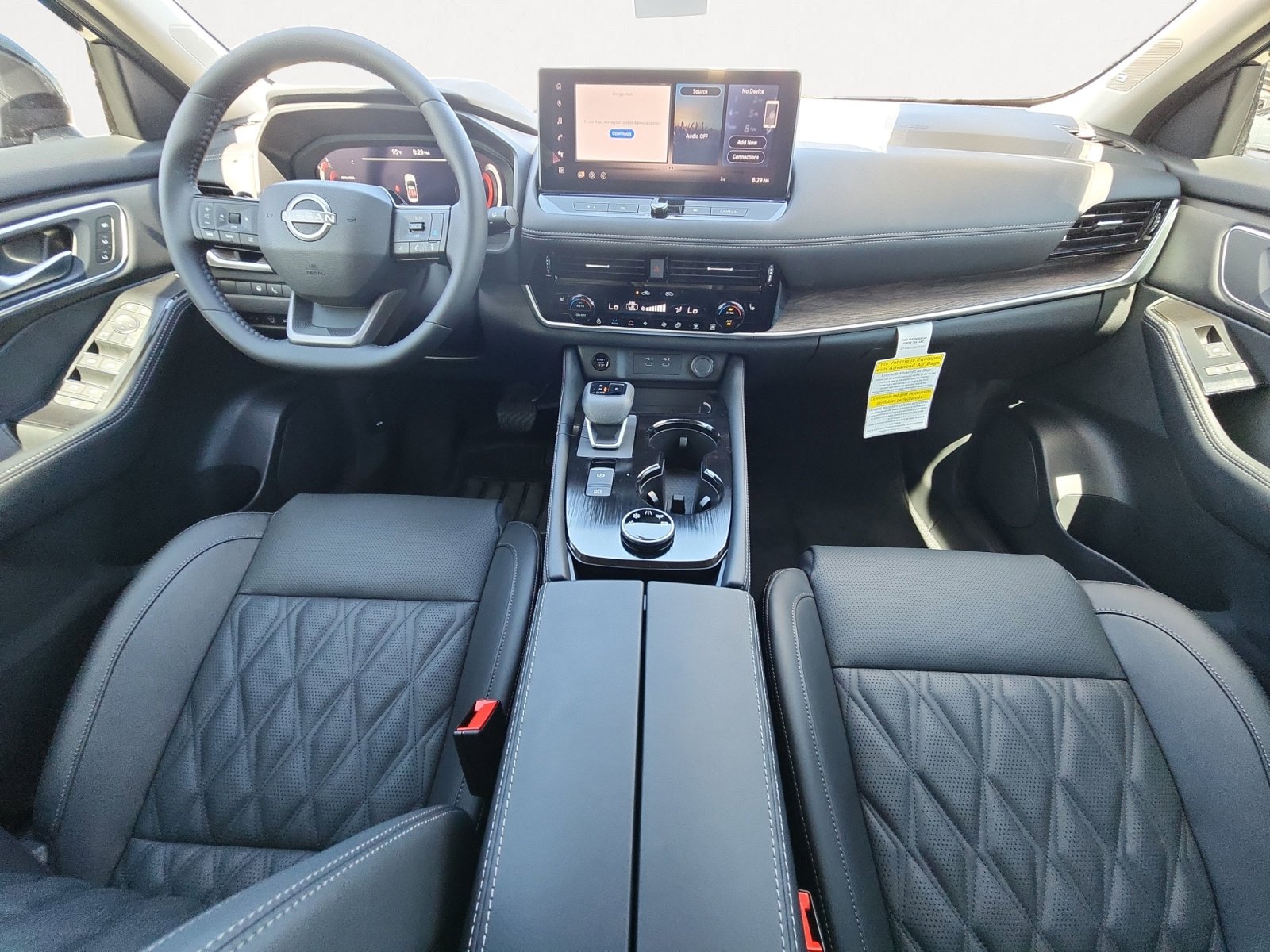 2025 Nissan Rogue Platinum photo 2