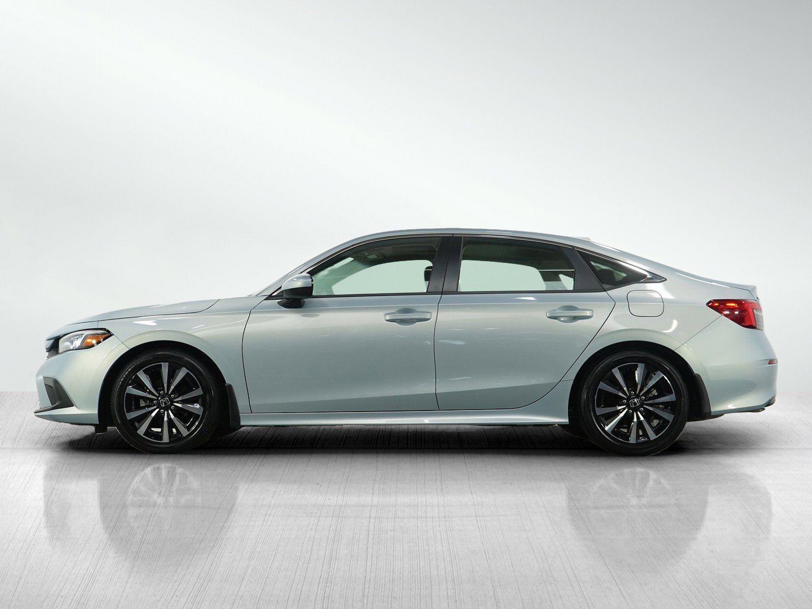 Used 2023 Honda Civic EX with VIN 2HGFE1F79PH300973 for sale in Burnsville, Minnesota