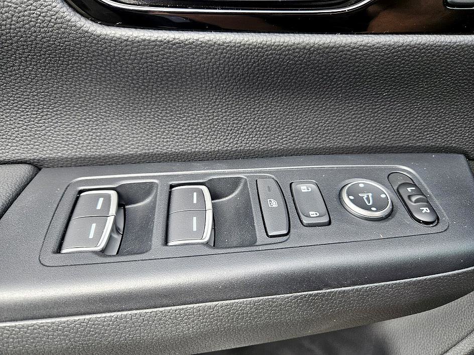 2024 Honda CR-V Hybrid Sport Touring photo 31