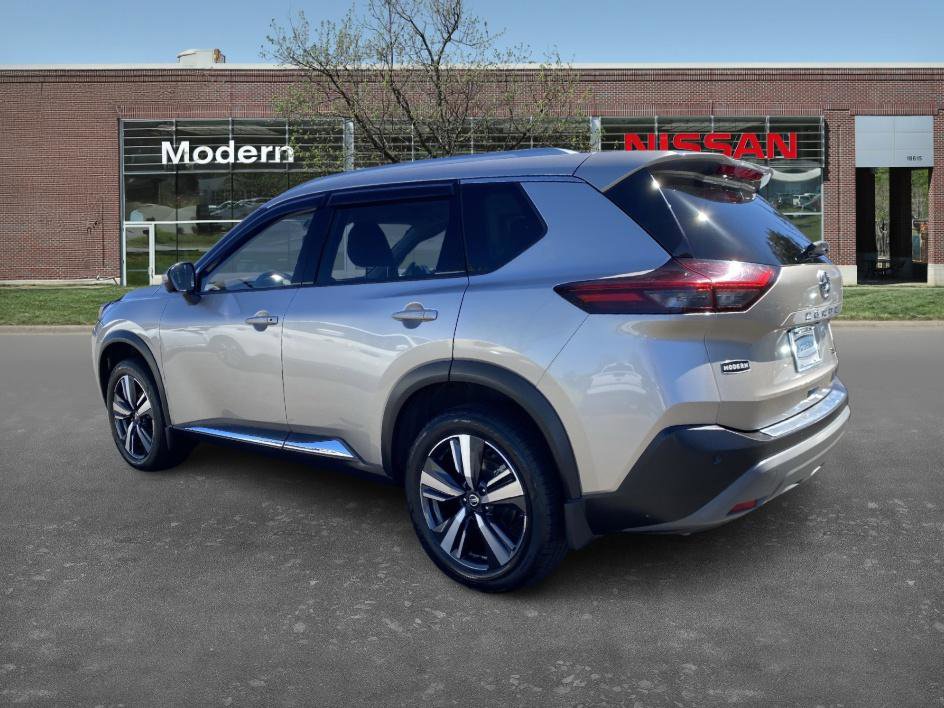 2021 Nissan Rogue SL photo 2