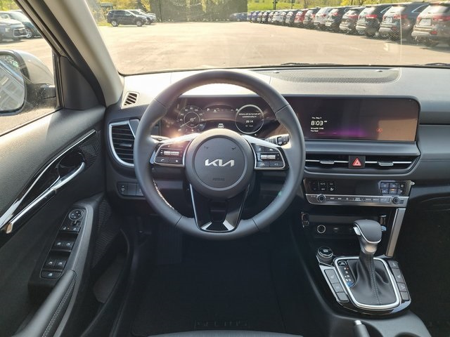 2026 Kia Seltos EX photo 18