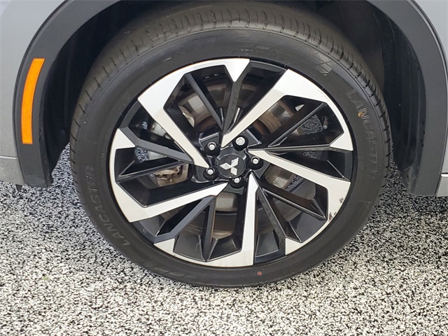2022 Mitsubishi Outlander SEL photo 6