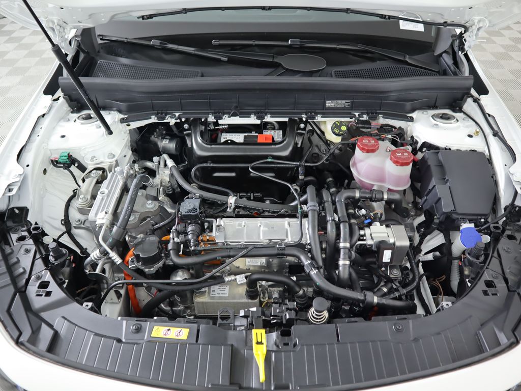 2025 Mercedes Benz EQB photo 28