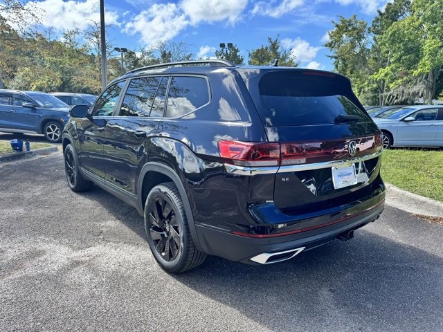 2026 Volkswagen Atlas SE photo 3