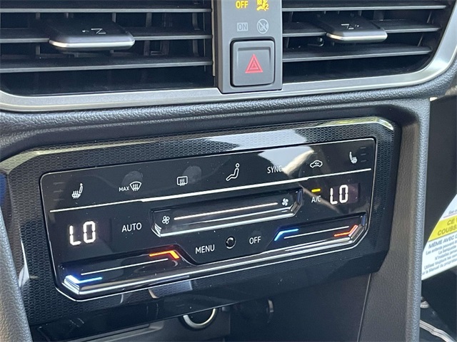 2025 Volkswagen Taos SE photo 19