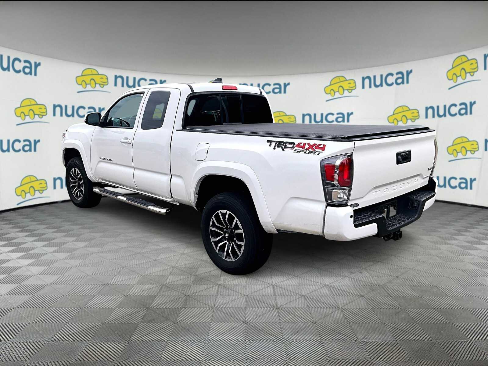 2021 Toyota Tacoma TRD Sport 4x4 photo 3