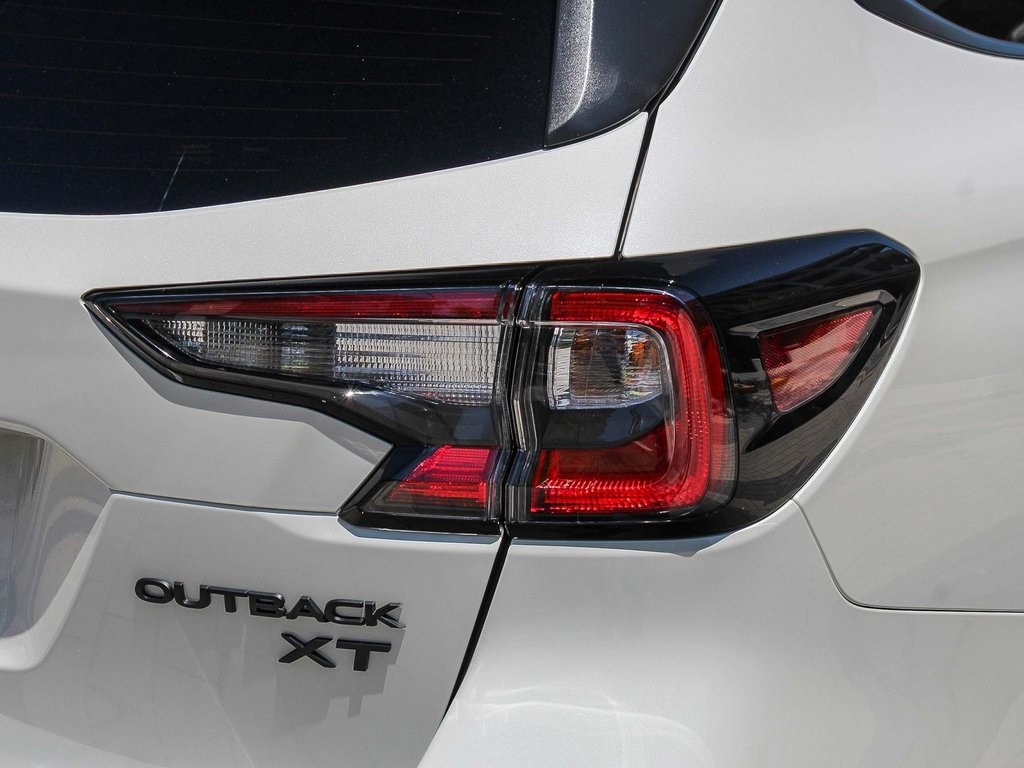 2025 Subaru Outback Onyx Edition XT photo 11
