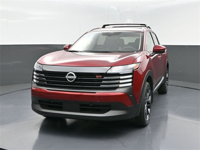 2025 Nissan Kicks SR photo 2