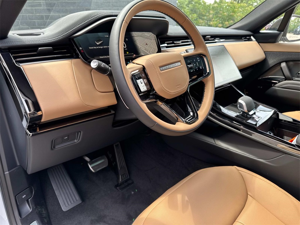 2025 Land Rover Range Rover Sport SE photo 20