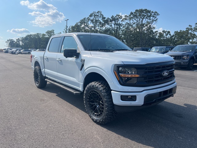 2025 Ford F-150 XLT photo 4
