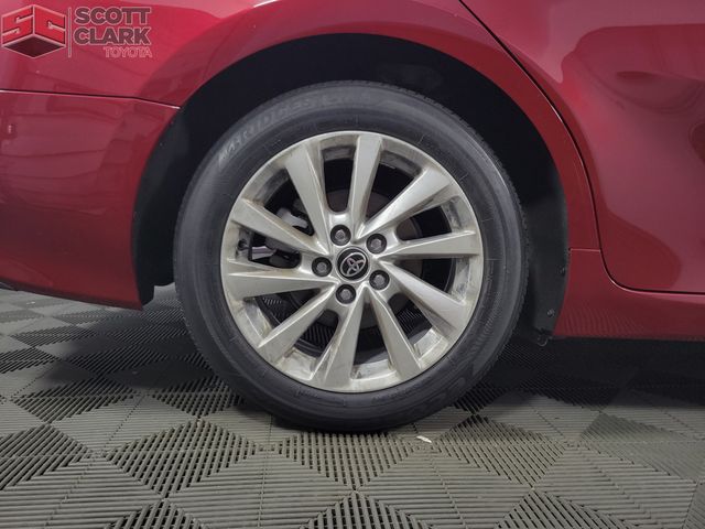 2021 Toyota Camry LE photo 9