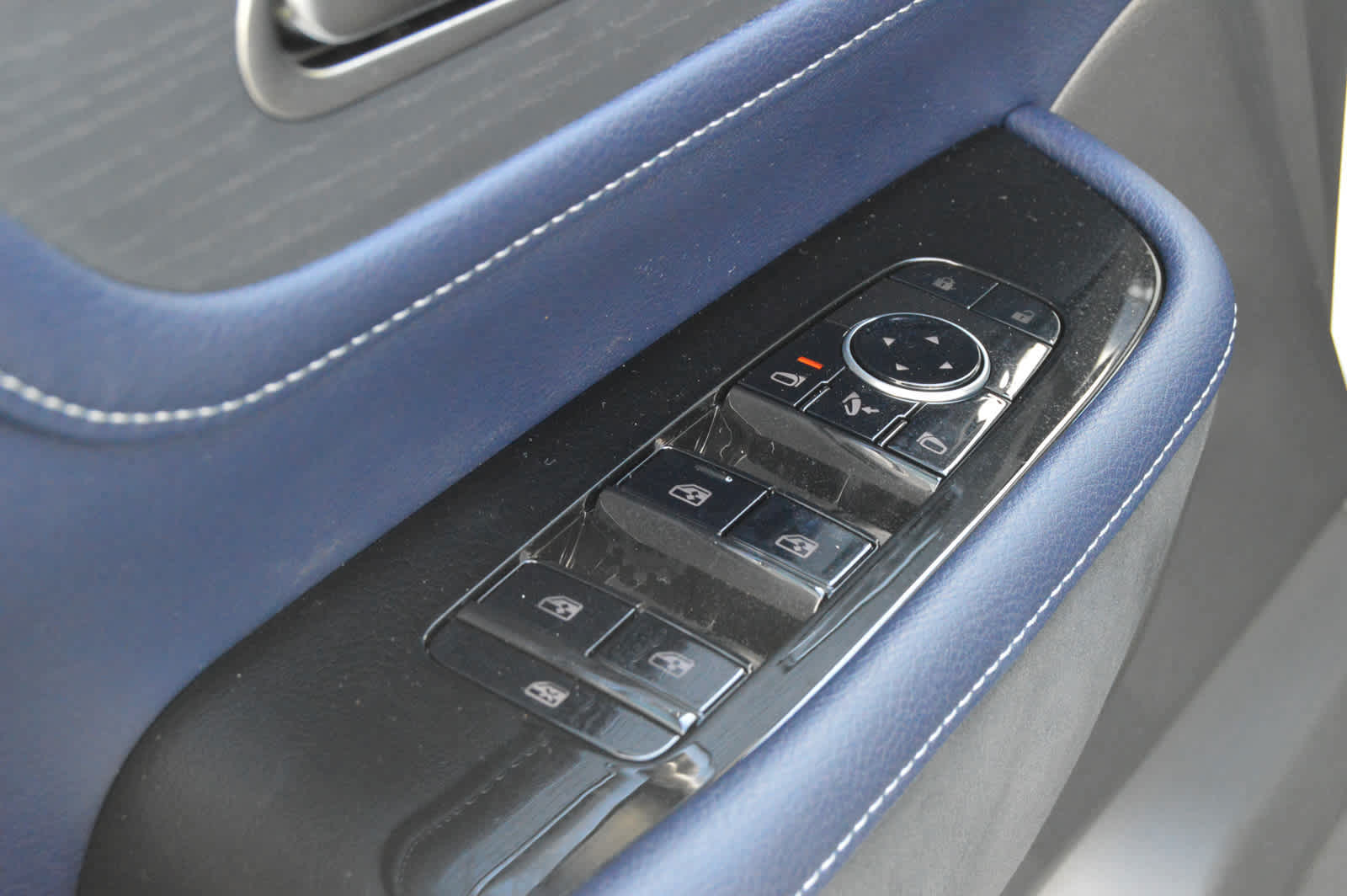 2026 INFINITI QX80 Sport - Photo 17