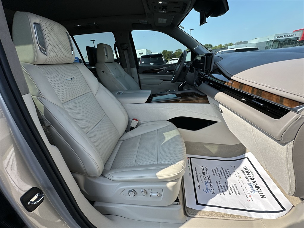2024 Cadillac Escalade Premium Luxury Platinum photo 23
