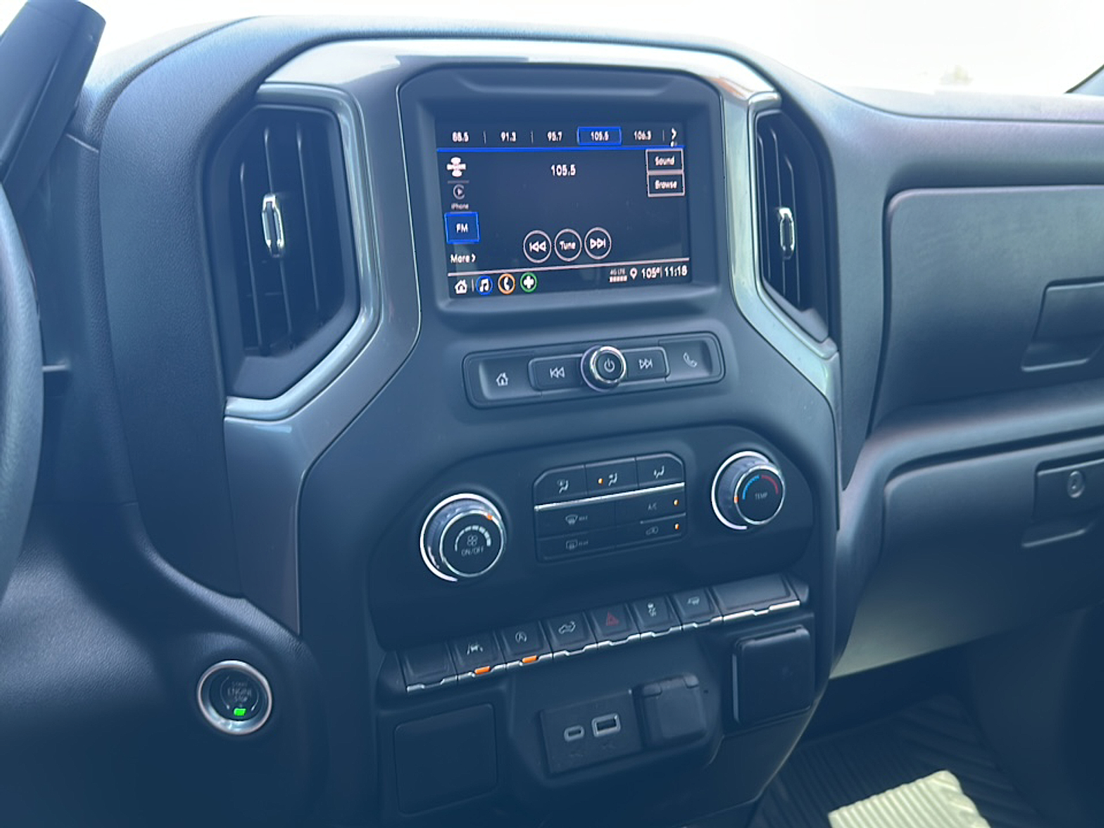2023 Chevrolet Silverado 1500 Custom photo 16
