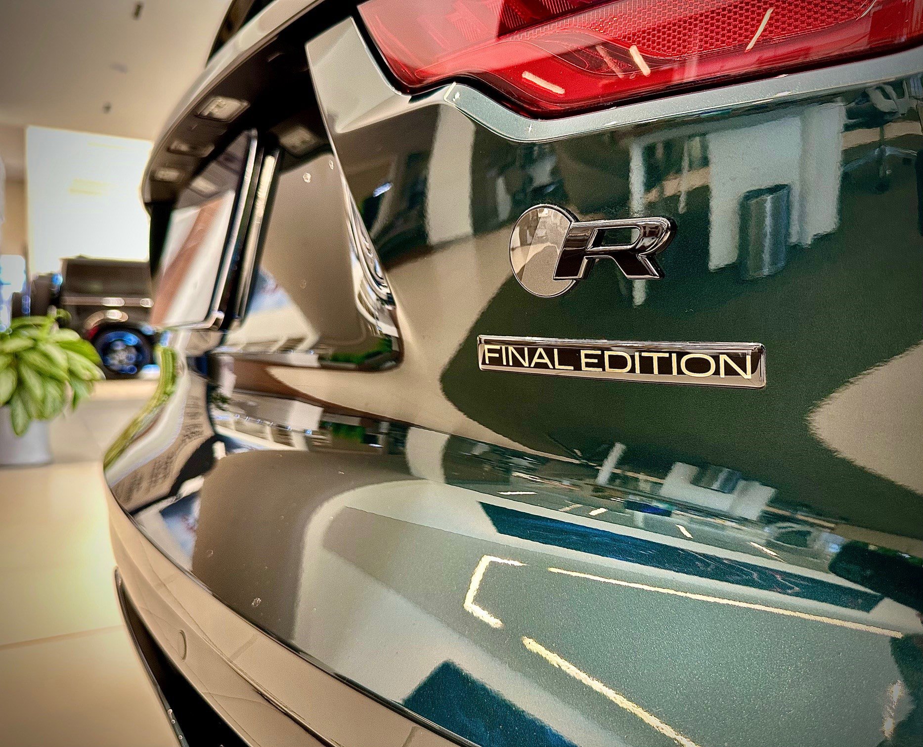 2024 Jaguar F-TYPE P575 R R75 photo 4