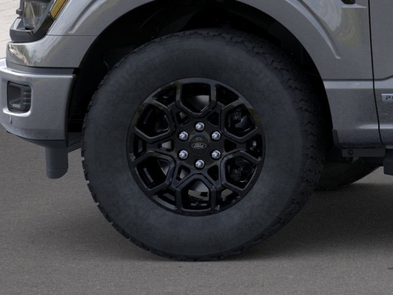 2025 Ford F-150 XLT photo 18