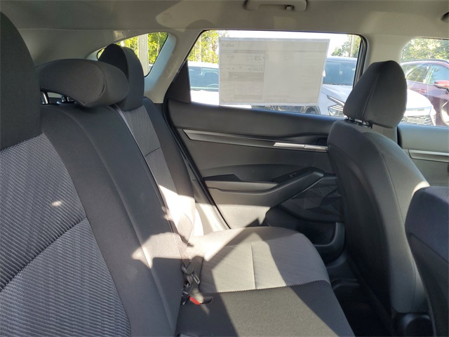 2025 Kia Seltos LX photo 28
