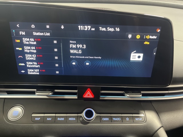 2025 Hyundai Elantra SEL Convenience photo 15