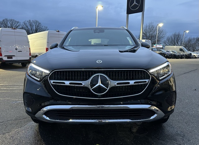 2026 Mercedes Benz GLC 300 4MATIC photo 2