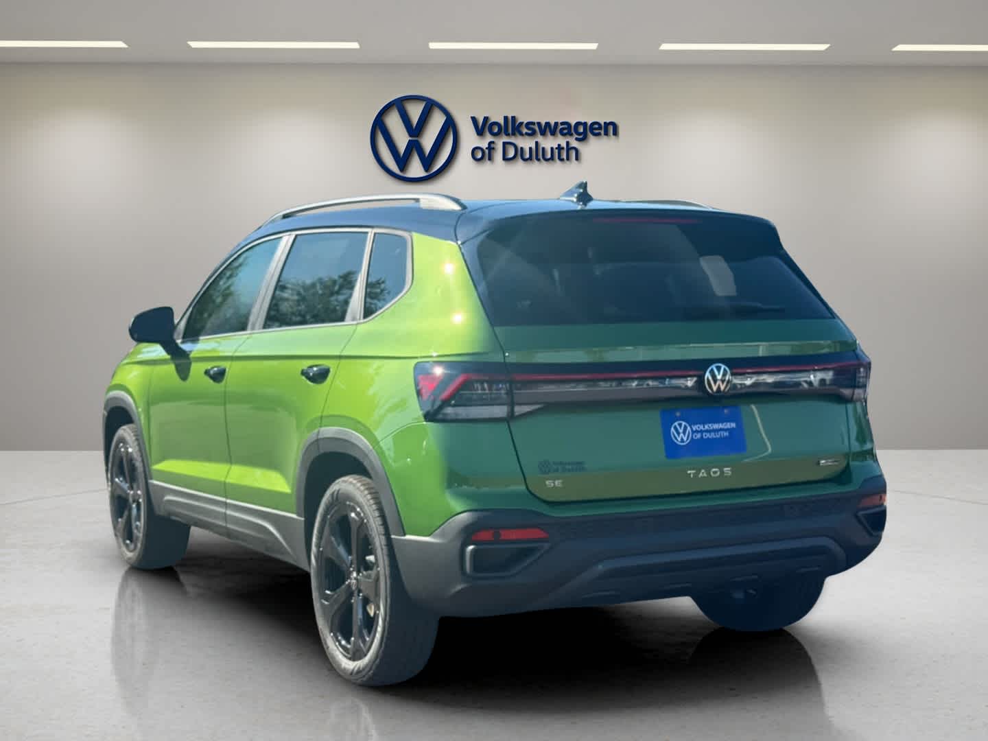 2025 Volkswagen Taos SE photo 3
