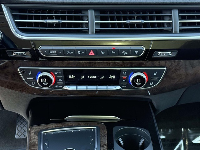 2019 Audi Q7 55 Premium Plus photo 16