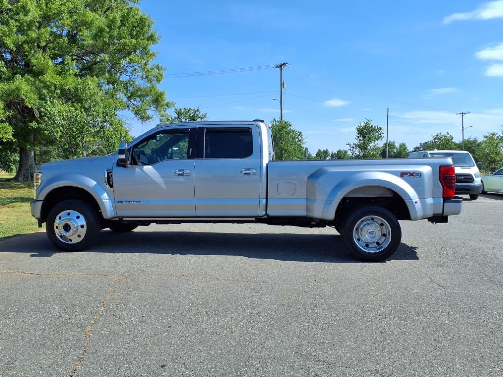 2020 Ford F-450 Platinum photo 18