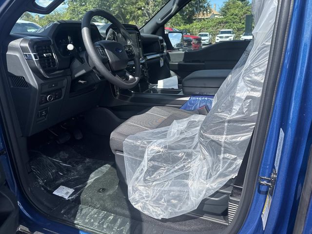 2025 Ford F-150 STX photo 9