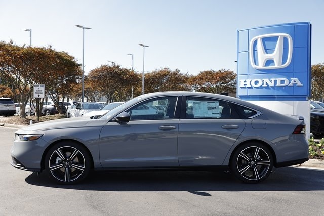 2025 Honda Accord Hybrid Sport photo 3
