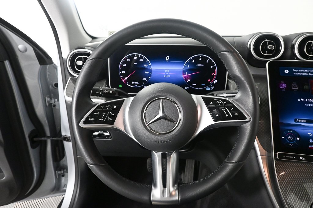 2024 Mercedes Benz GLC 300 4MATIC photo 2